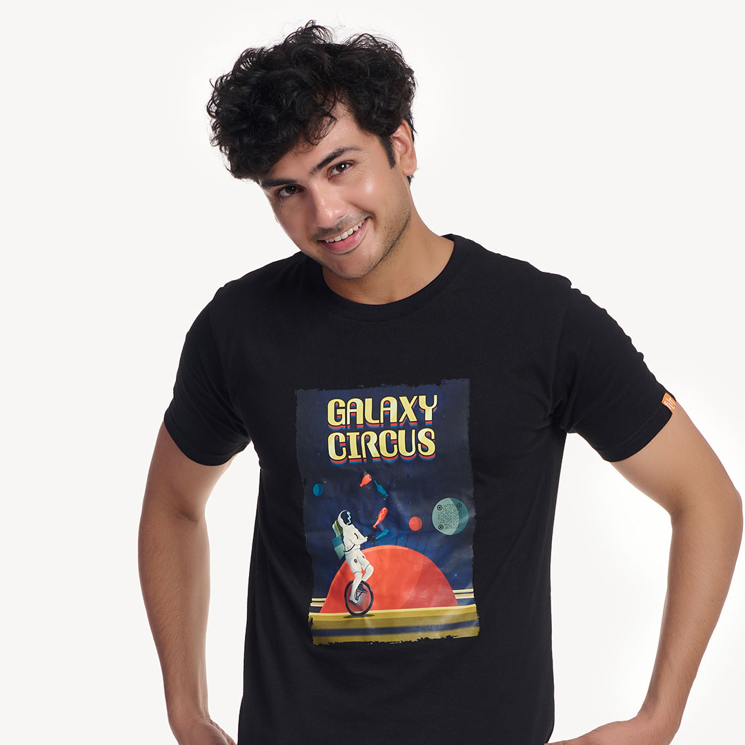 Juggling astronaut -2